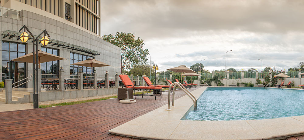 President Hotel At Umodzi Park Лилонгве Екстериор снимка